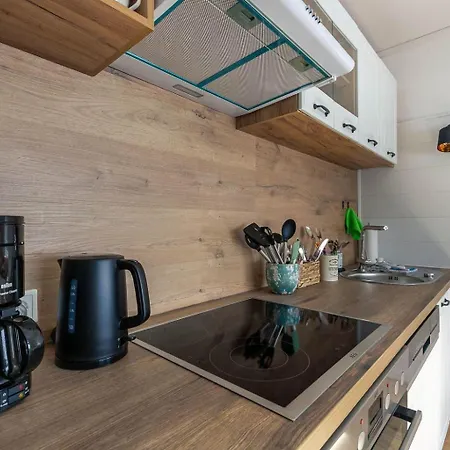 Apartment Wohnung-lee-eg-hinten-id-283 *