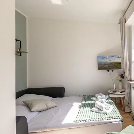 Wohnung-lee-eg-hinten-id-283 Apartment *